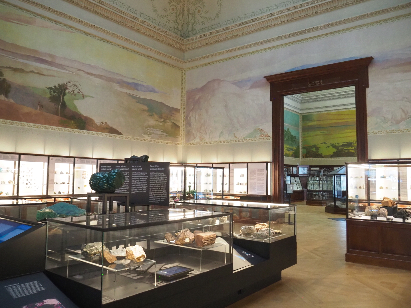 Mineral Cabinet, 2021-10-20