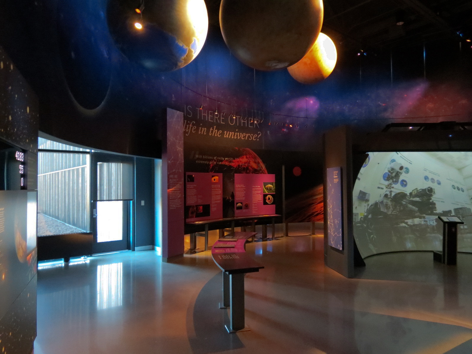 Minnesota Journeys - Life In The Universe