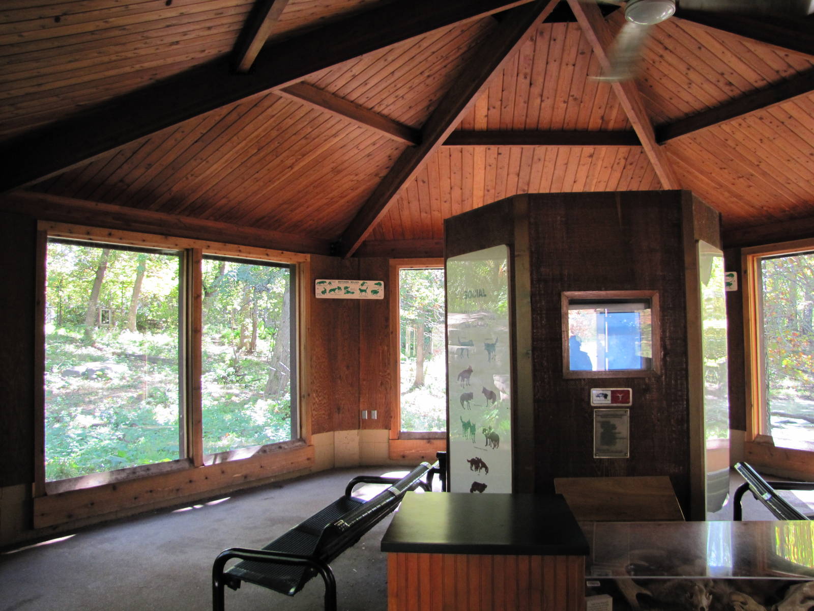 Minnesota Zoo 2010 - Viewing hut for Gray Wolf exhibit