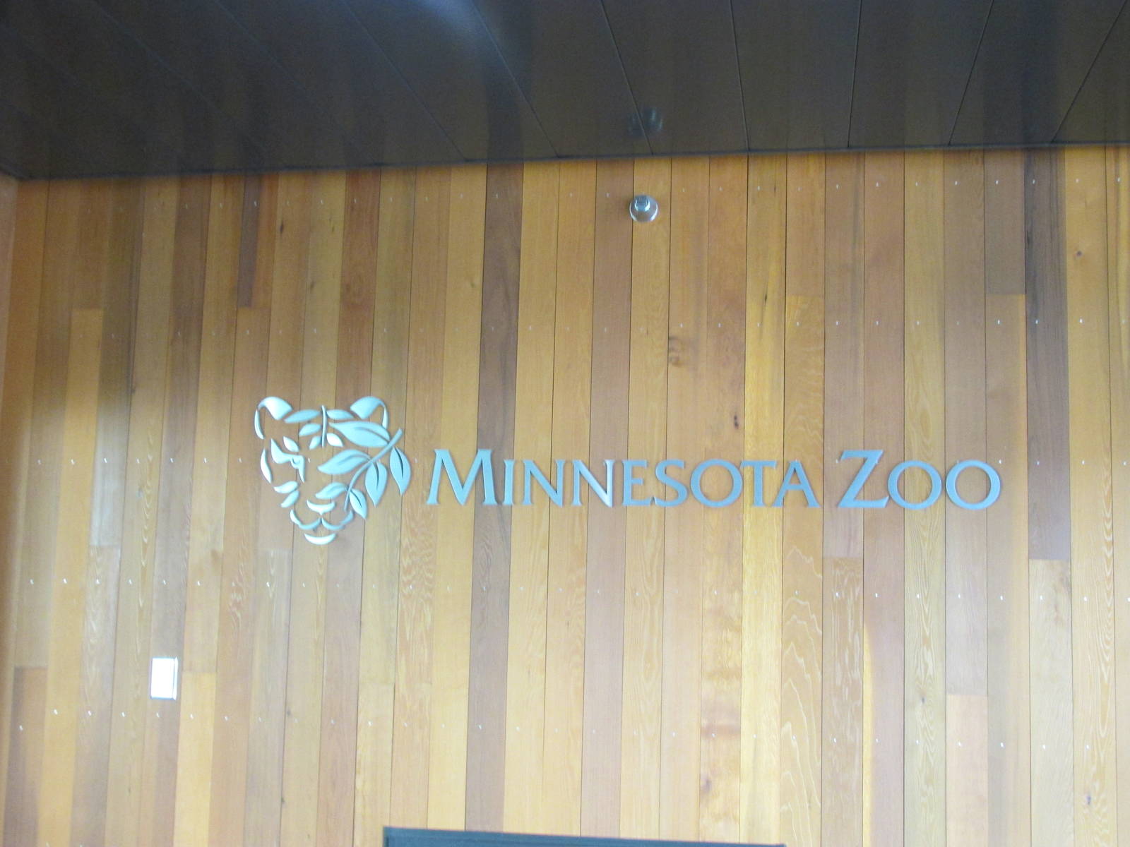 Minnesota Zoo Enterence