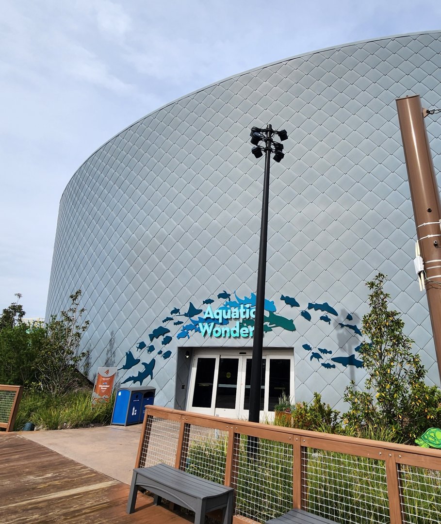 Mississippi Aquarium - Aquatic Wonders building exterior