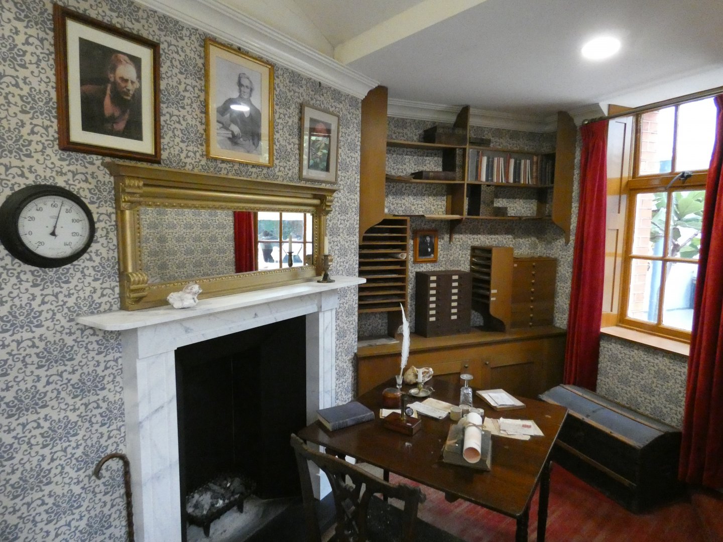 Mock-up of Darwin's study