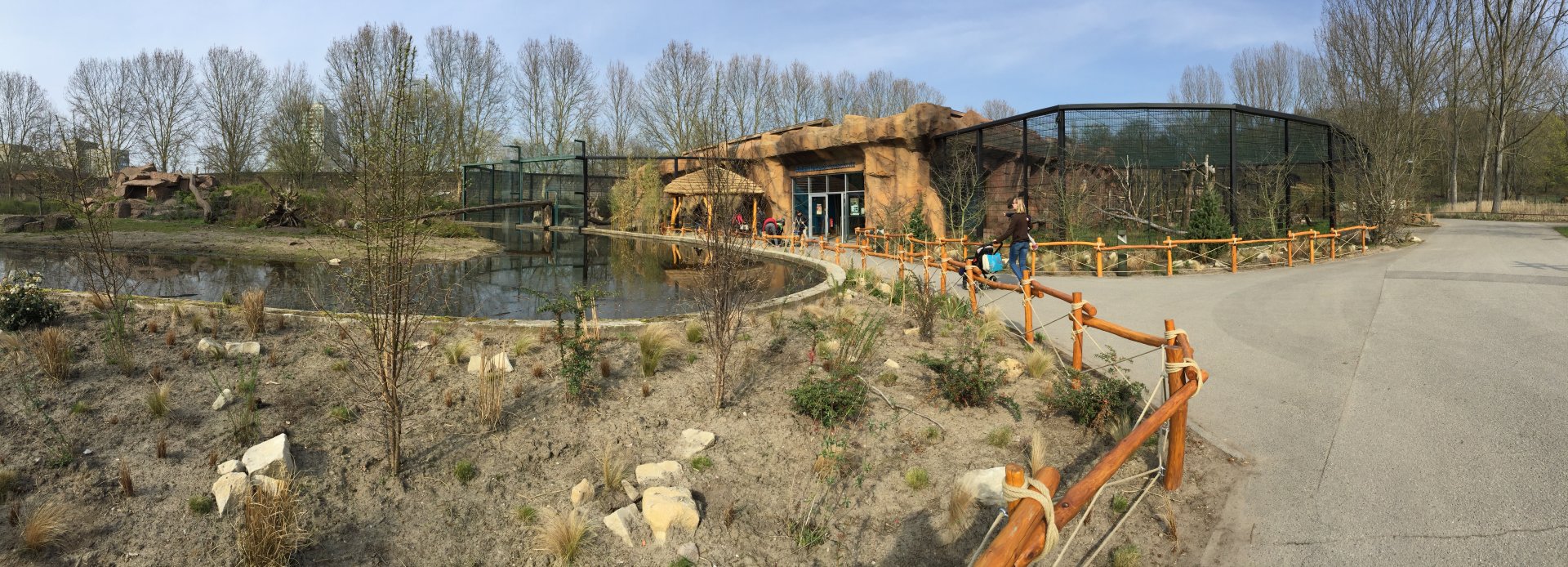 Monkey House, Berlin Tierpark, April 2019