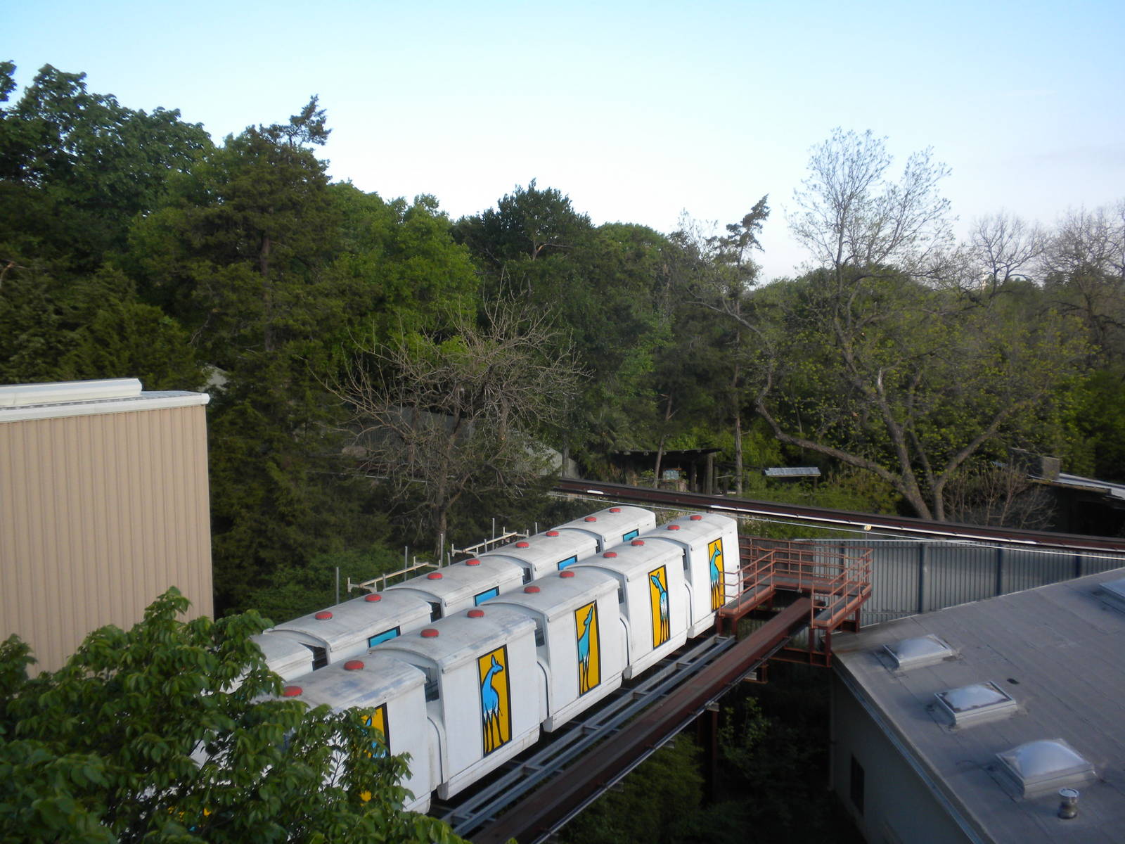 Monorail storage