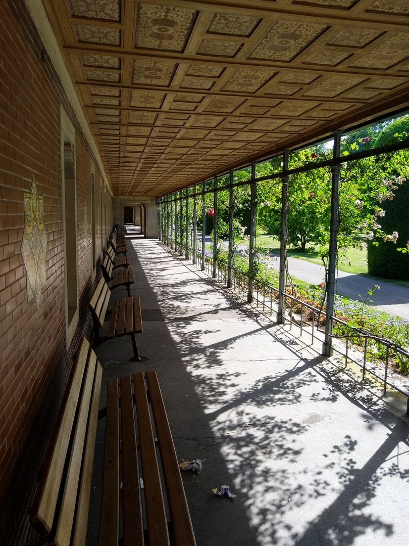 Moorish Garden - "whispering" gallery