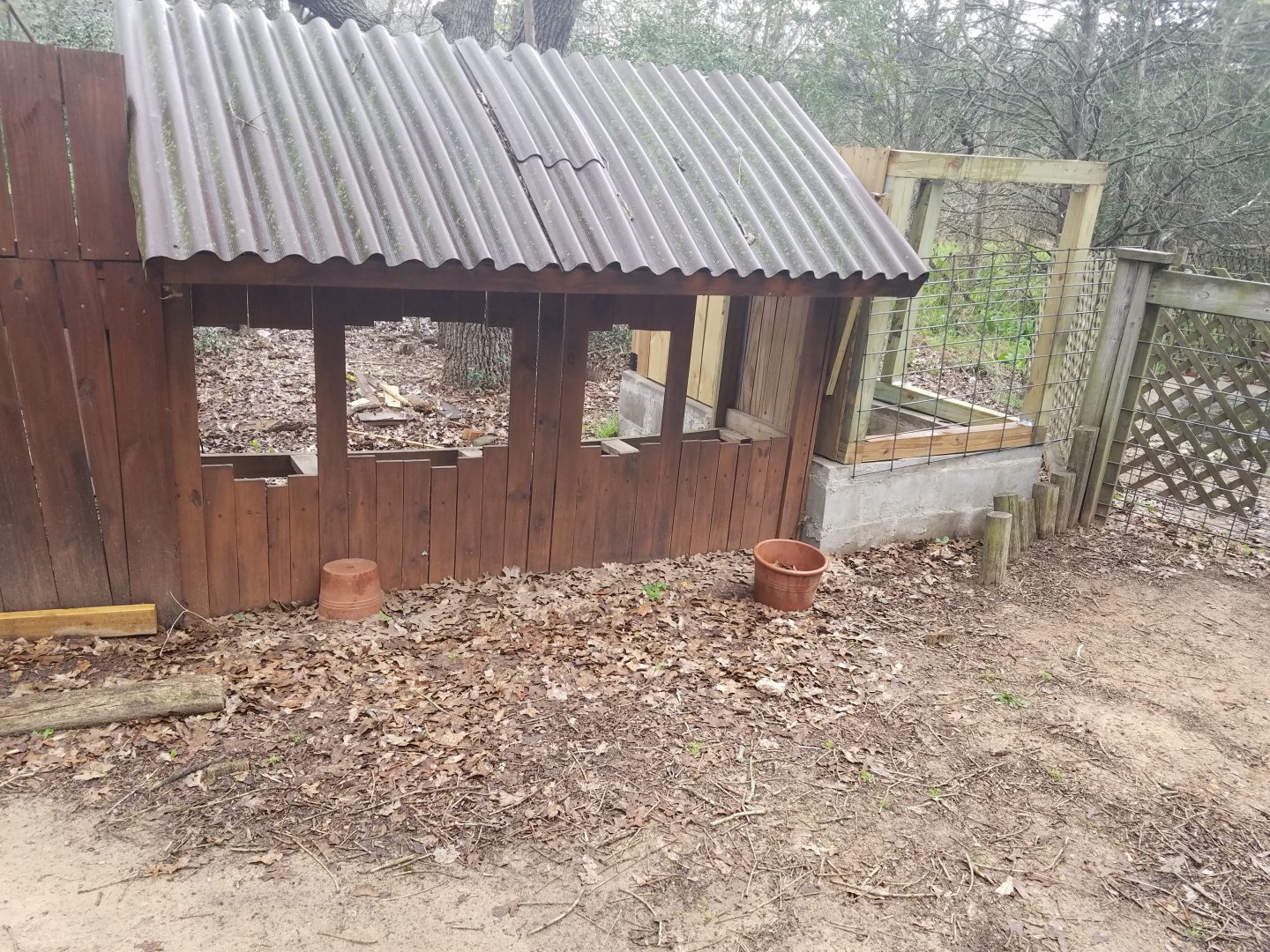 More exhibit construction