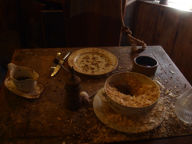 Mouse kitchen table (May 2nd, 2015)