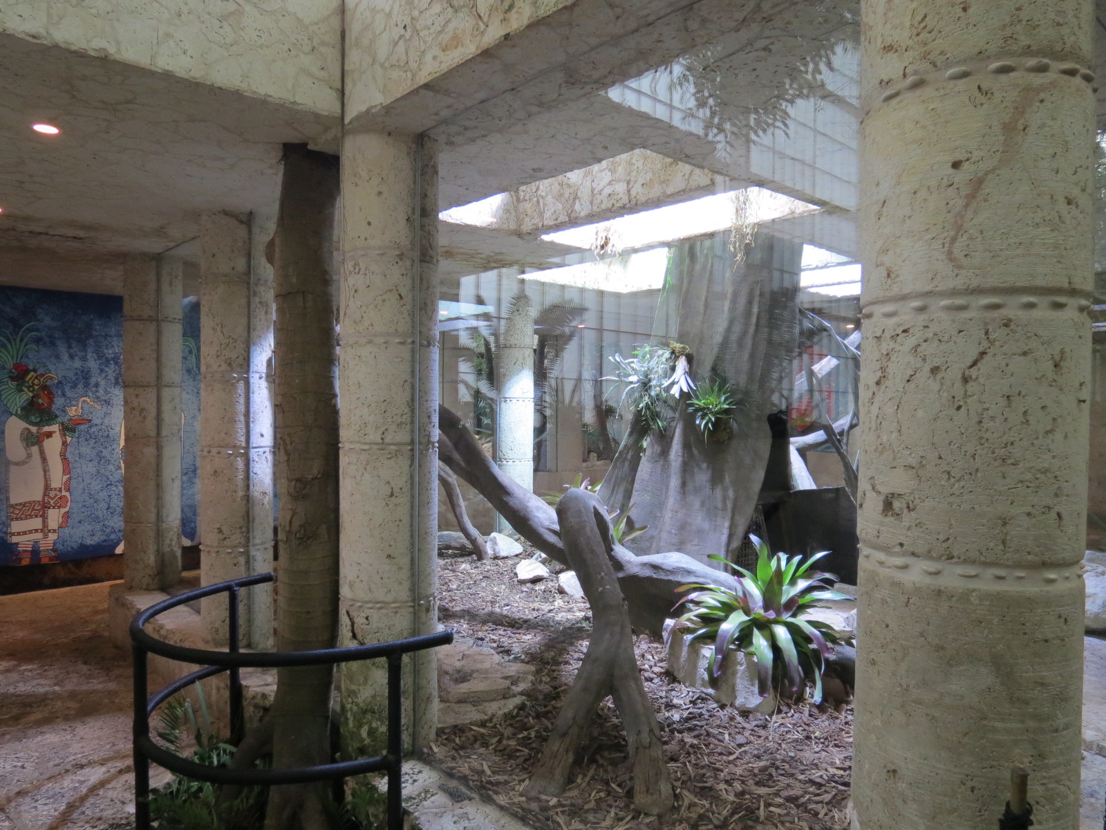 Mundo Maya - Temple of the Jaguar