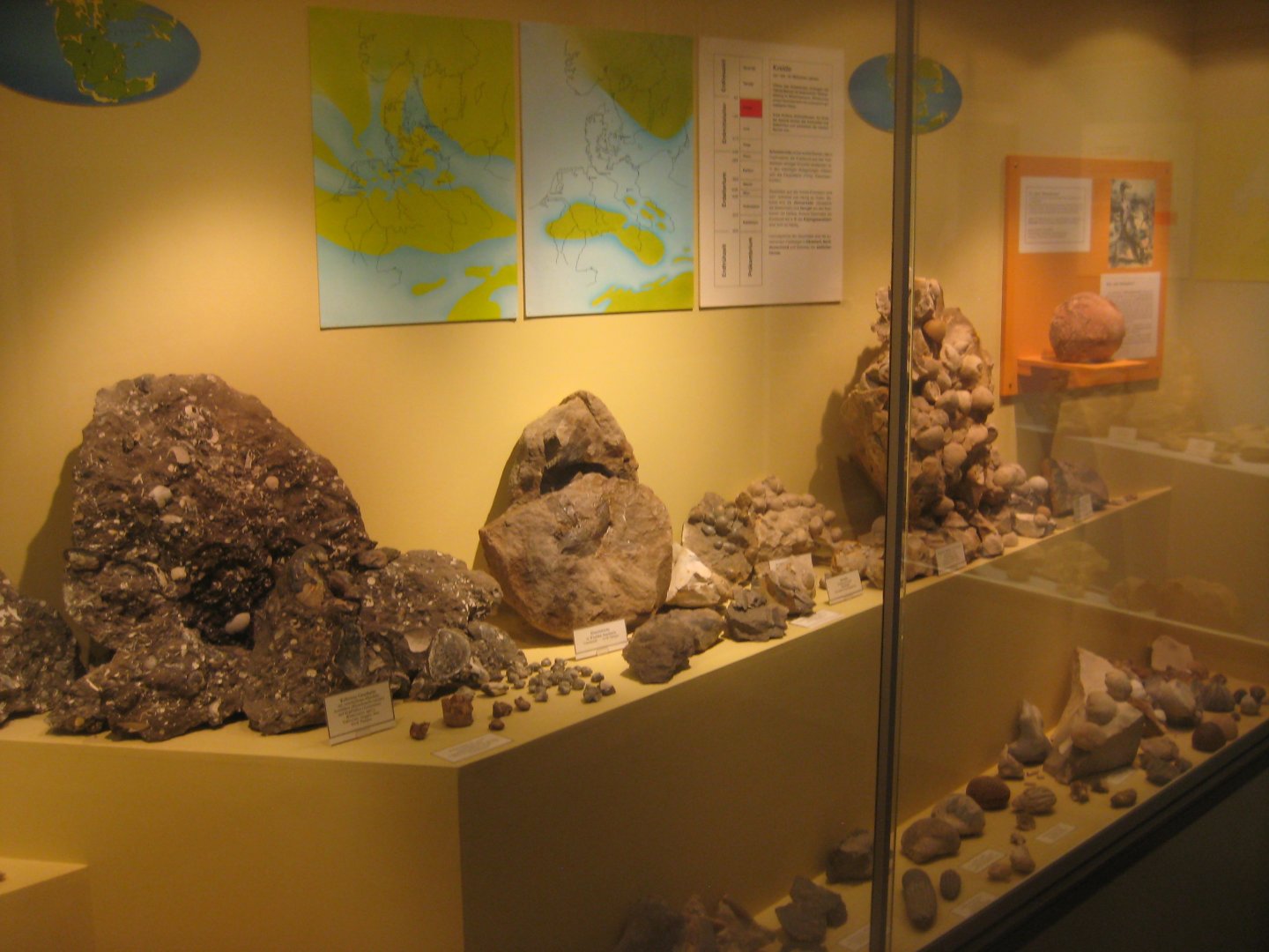 Museum für Natur und Umwelt - Geological display