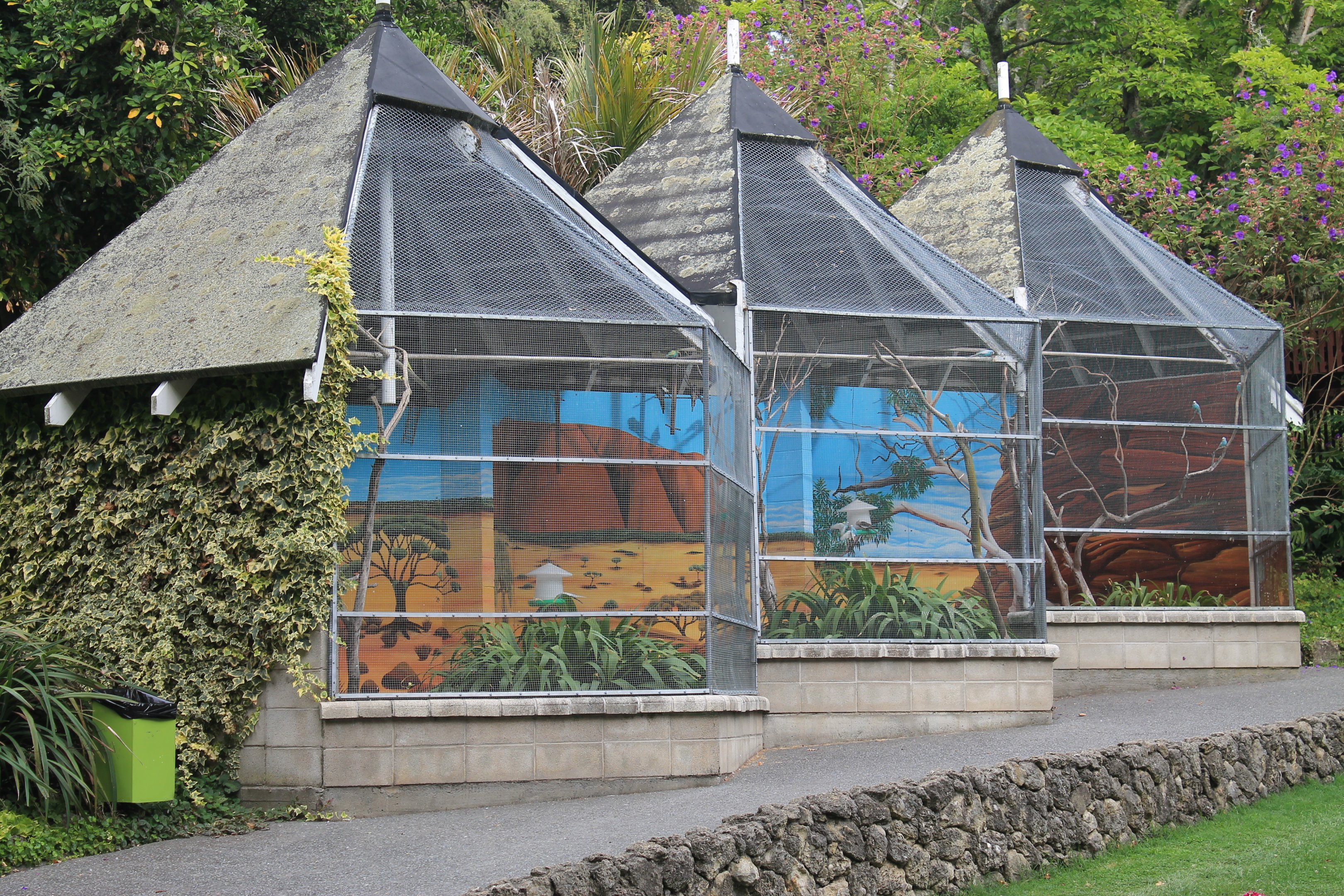 Napier Botanic Gardens aviary