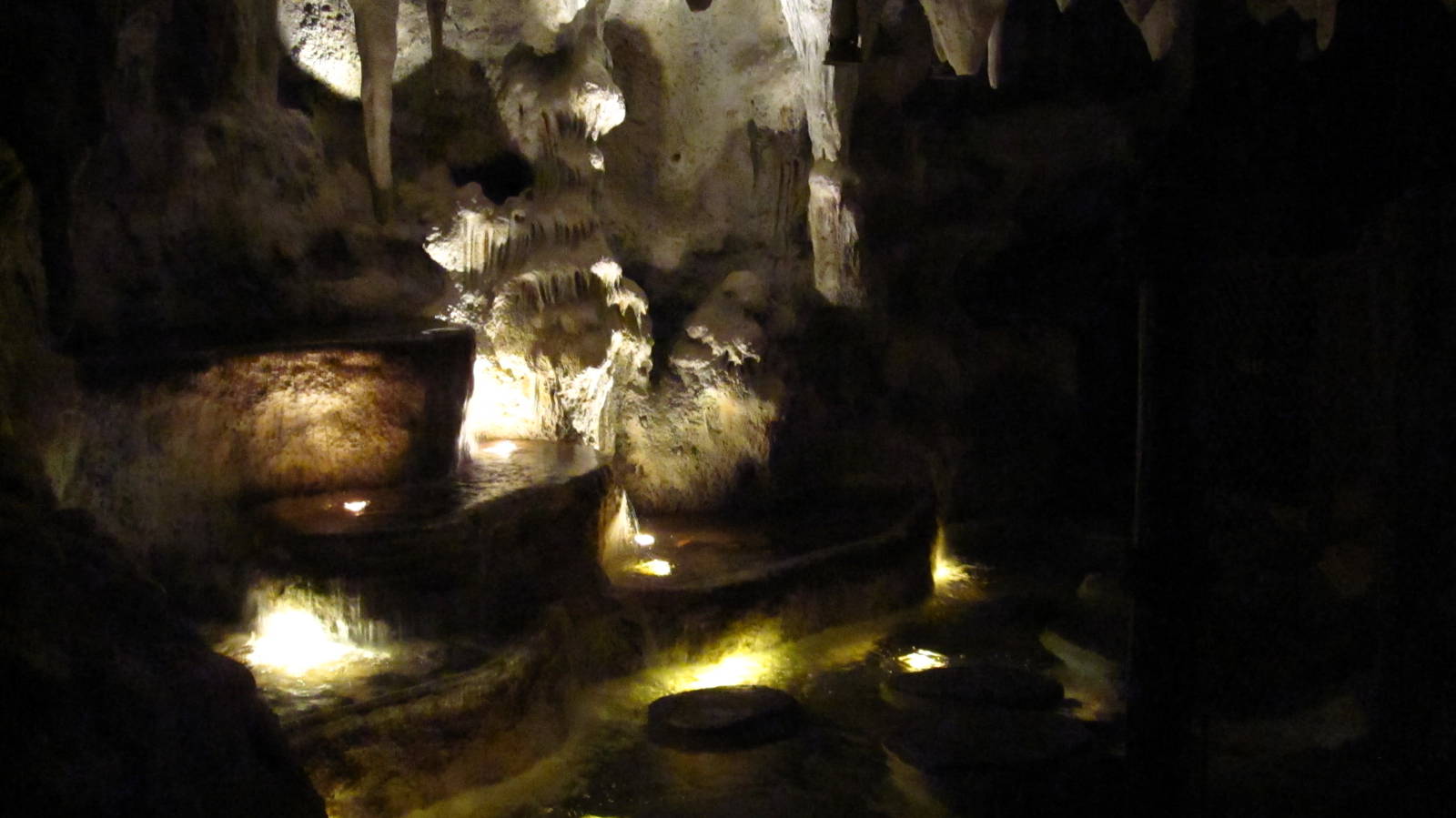 Naracoorte Cave - Limestone cascade