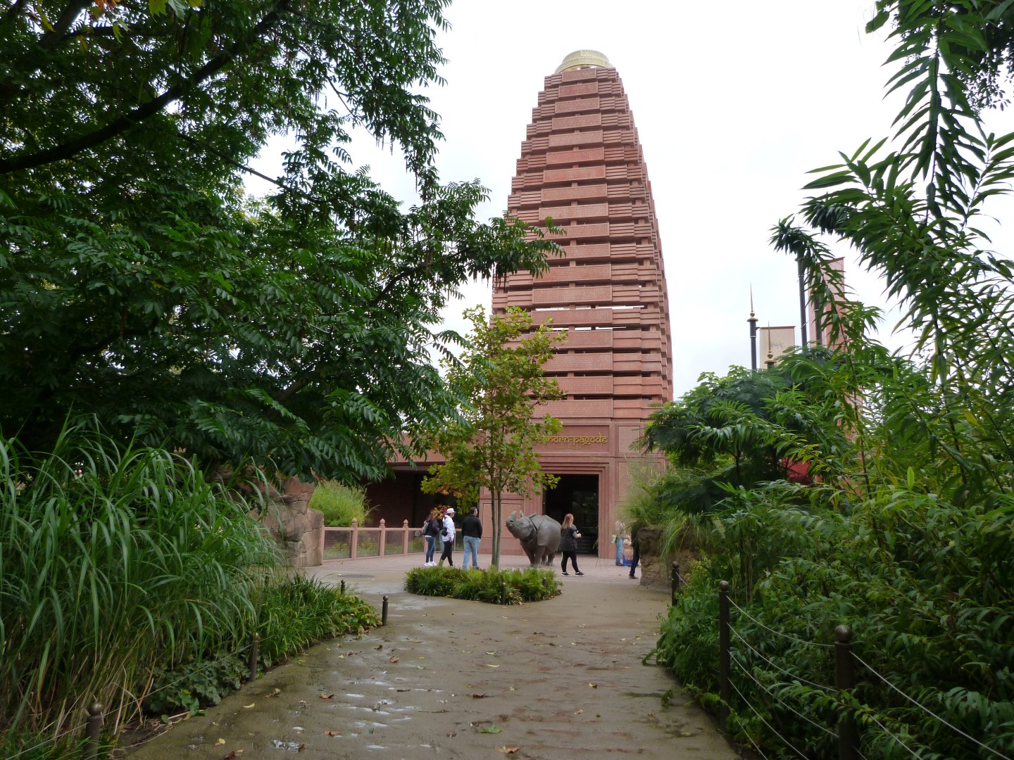 "Nashorn-Pagode" view -Zoologischer Garten Berlin (2024)