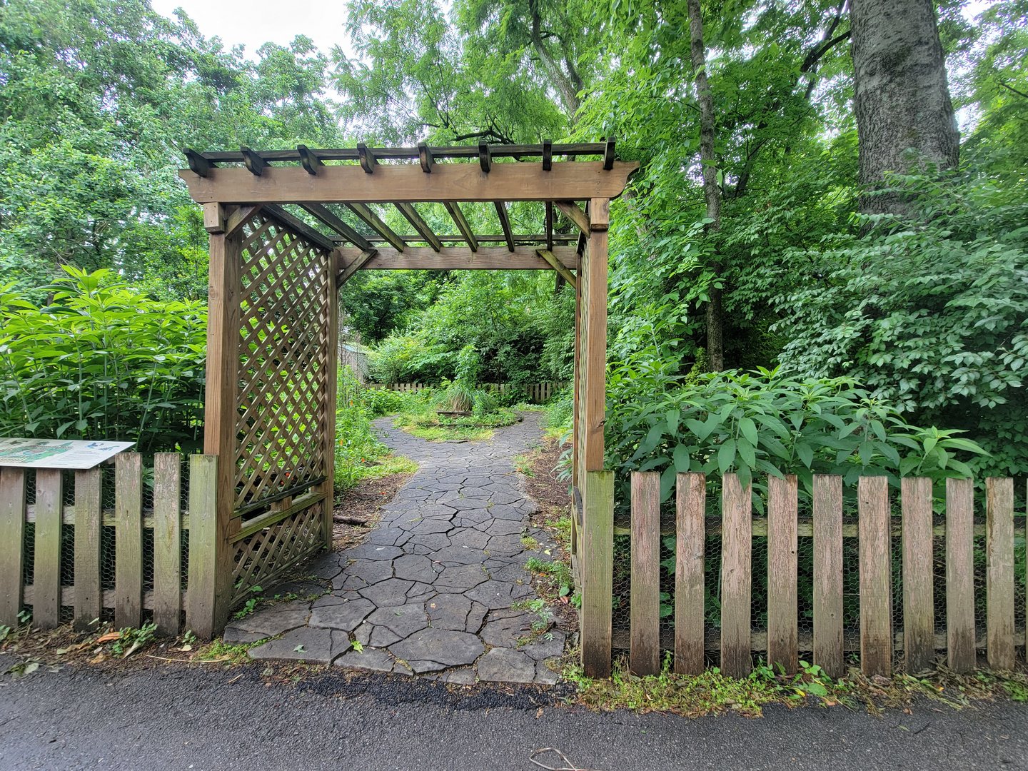 Nashville Zoo 5/22 - Grassmere Plantation garden entrance