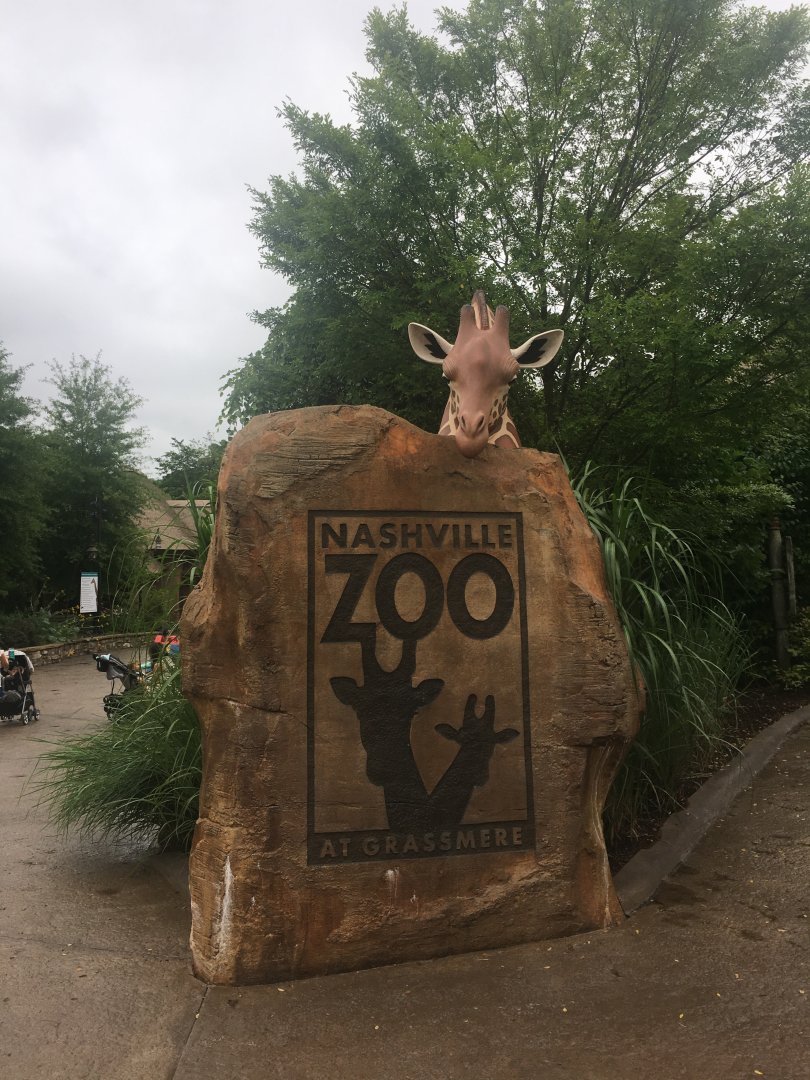Nashville Zoo entrance sign