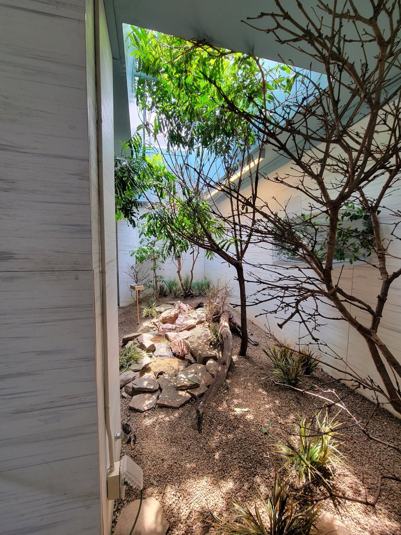 National Aviary - Grasslands