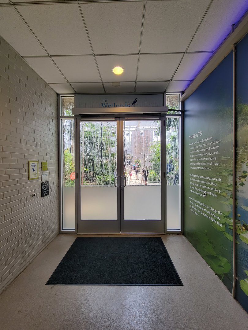 National Aviary - Wetlands, entrance from Grasslands