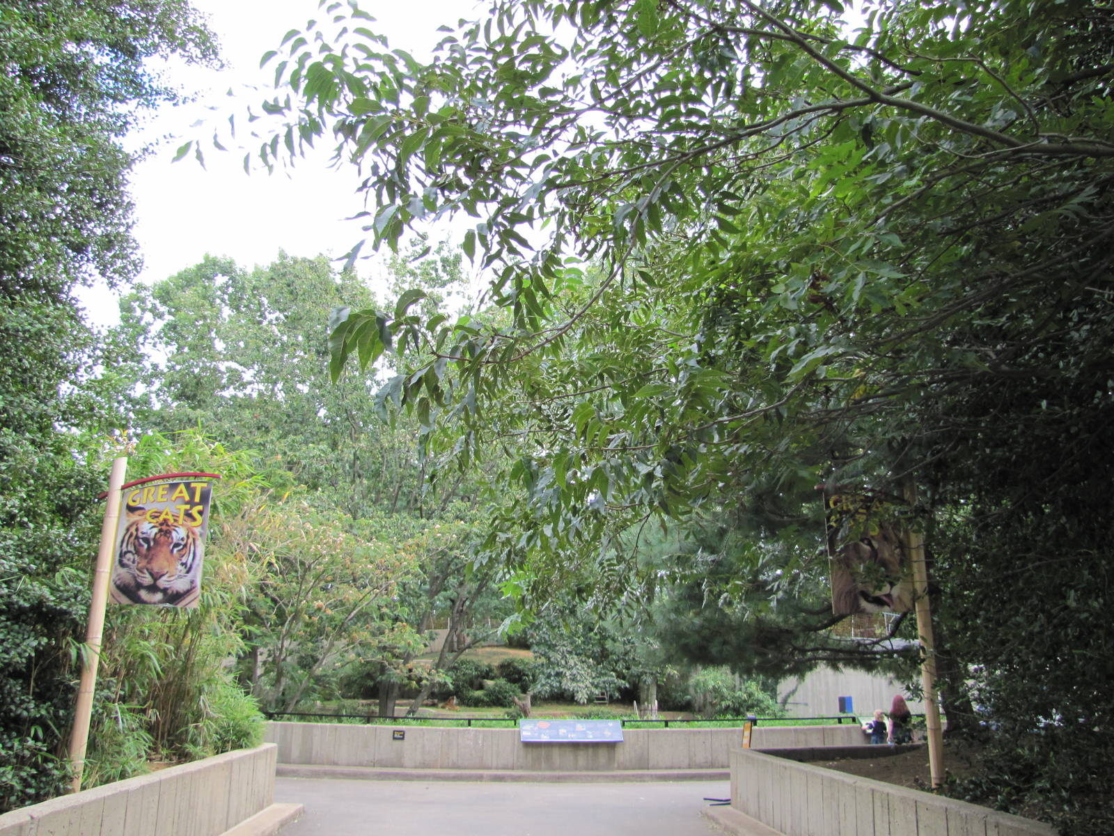 National Zoo 2010 - Entrance to Great Cats