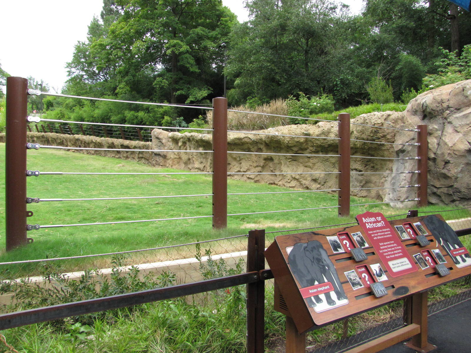 National Zoo 2010 - Front of exhibit in Elephant Trails