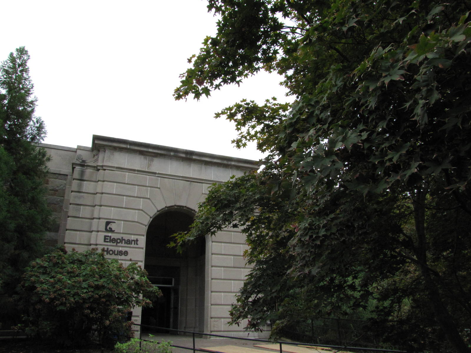 National Zoo 2010 - Old entrance to the Elephant House