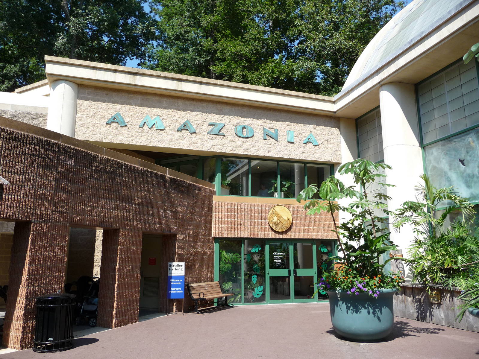National Zoo - Amazonia rainforest building