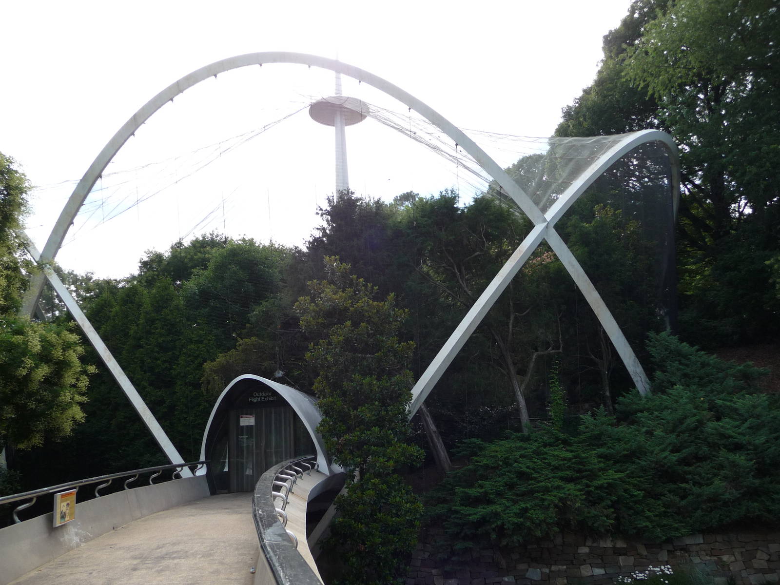 National Zoo - Huge walk-through aviary