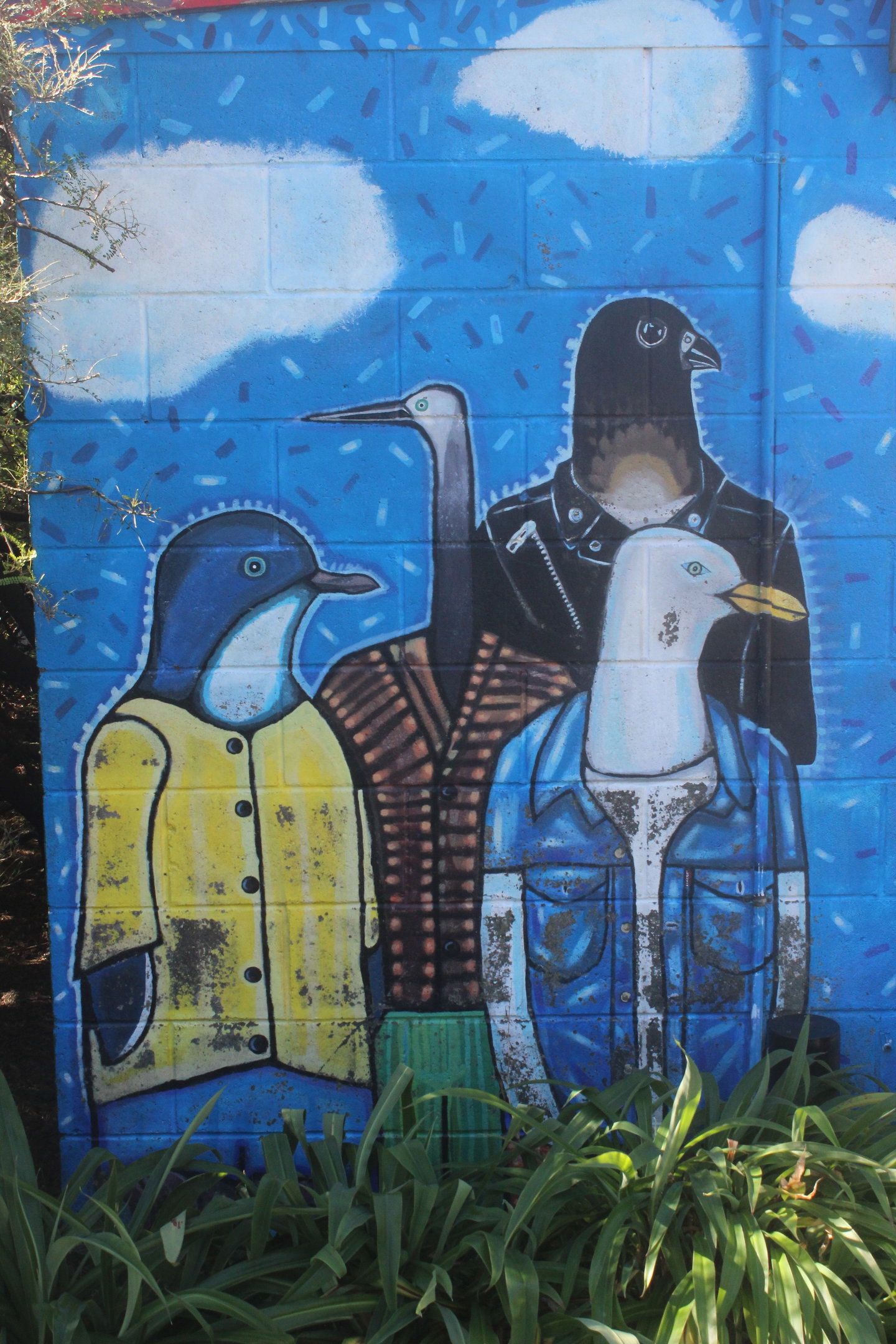 Native bird mural, Eastbourne Village (Lower Hutt, Wellington)