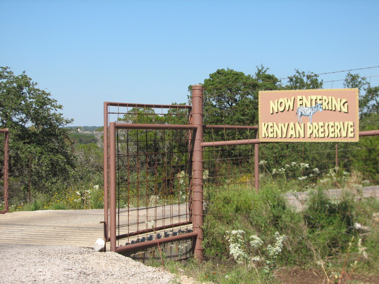 Natural Bridge Wildlife Ranch - Kenyan Preserve - Entrance