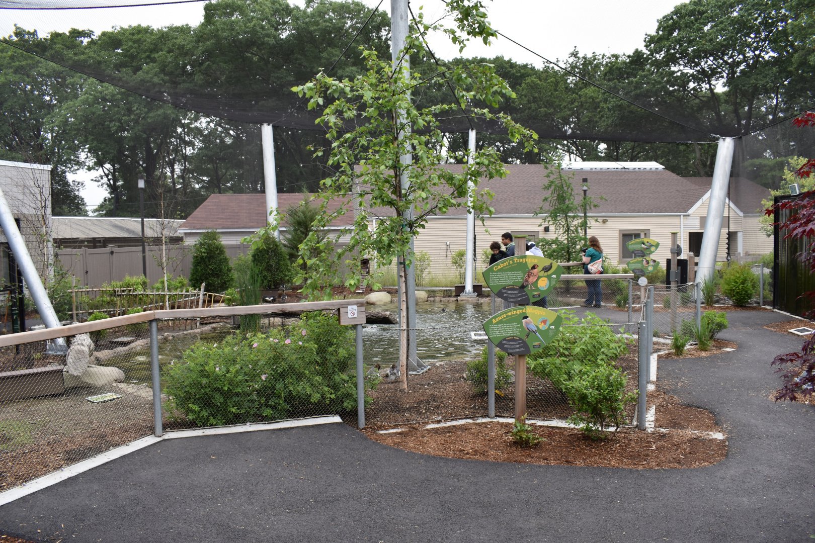 Nature's Neighborhoods - Wetlands Aviary