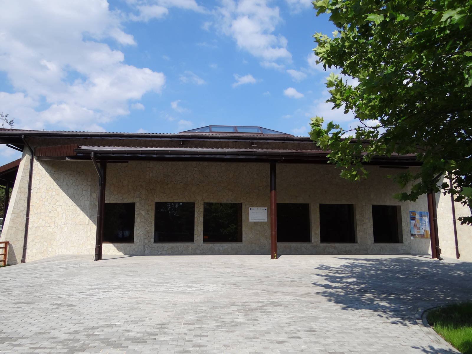 Nearly finished new giraffe house