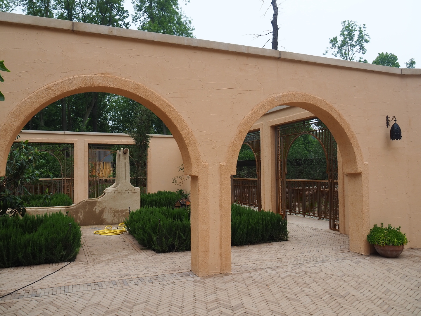 New Barbary macaque exhibit - Moroccan garden, 2019-06-26