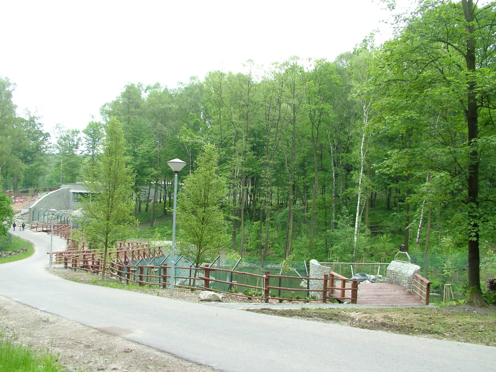 New Bear and Langur exhibit at Ostrava, 29/05/10