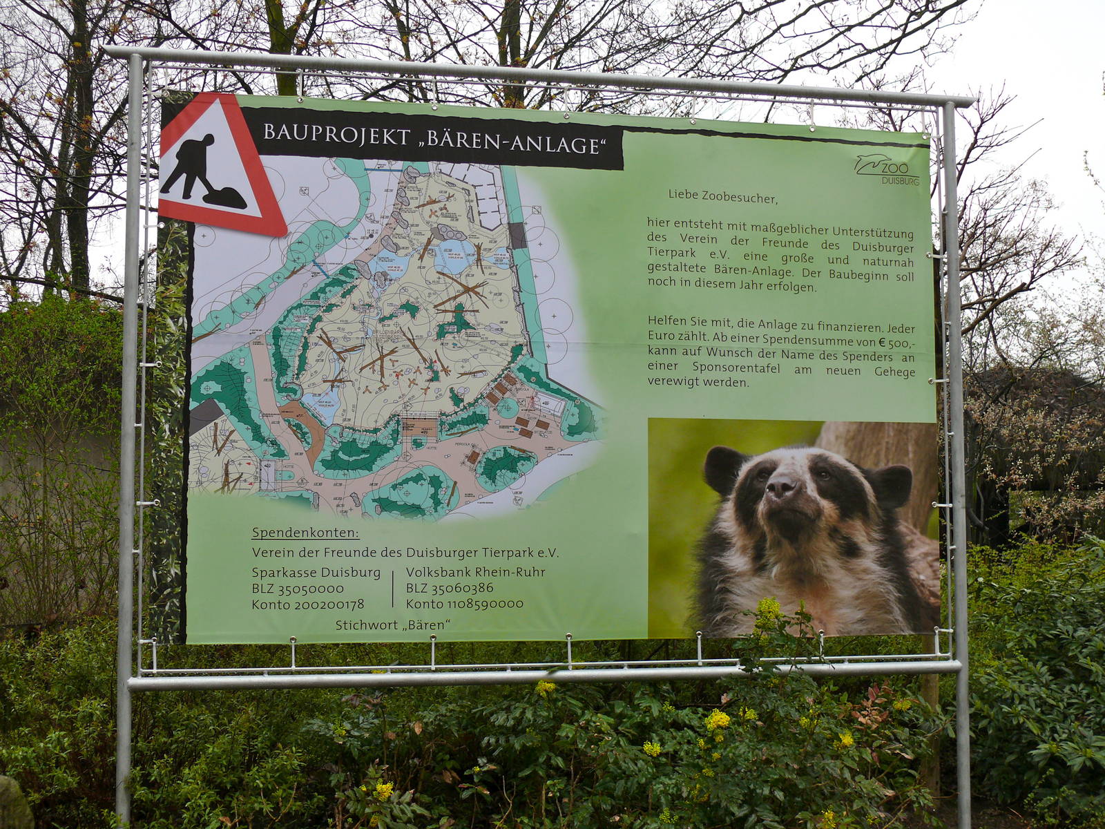 New bear enclosure sign