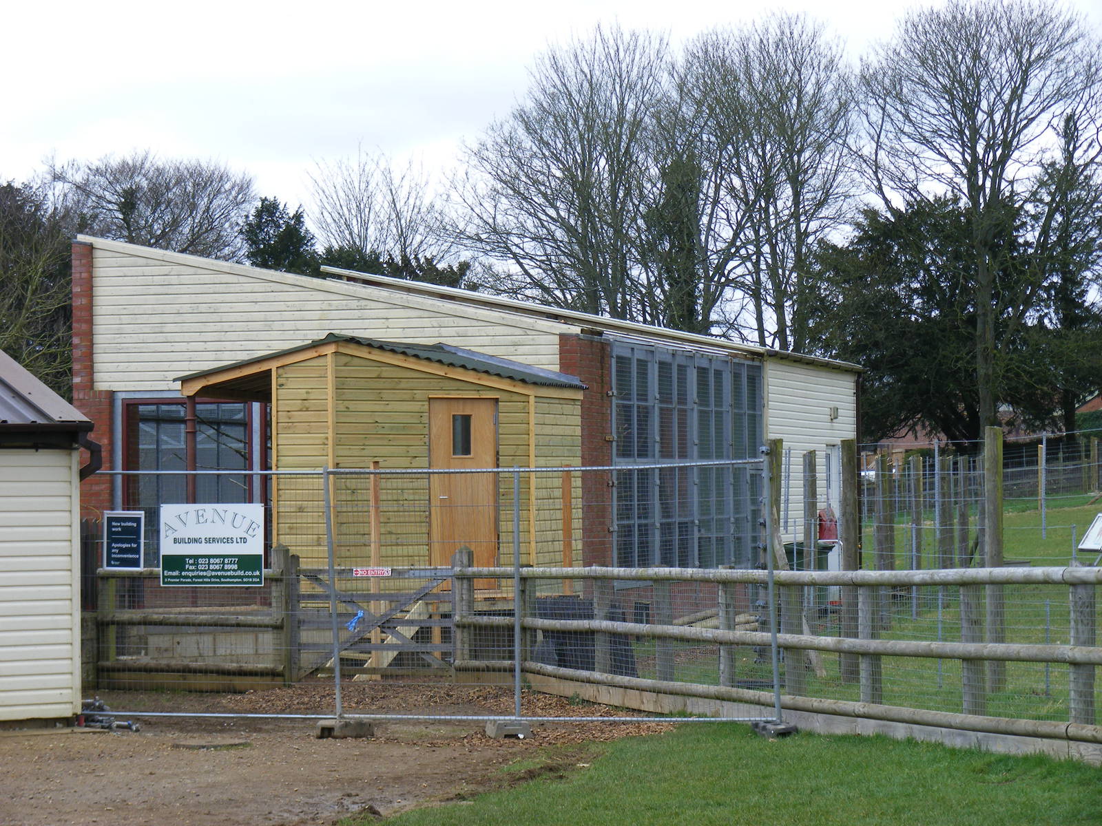 New building attached to the Sulawesi macaque house at Marwell Wildlife, 13