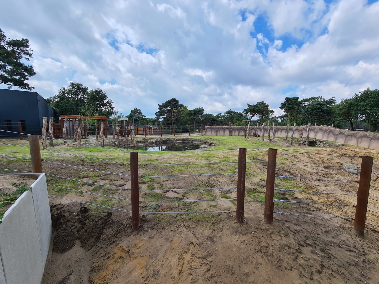 New Elephant bull yard