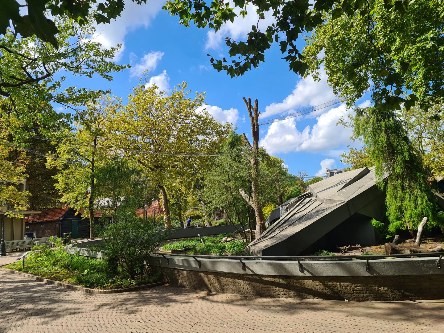 New enclosure for red panda and Small-clawed otter