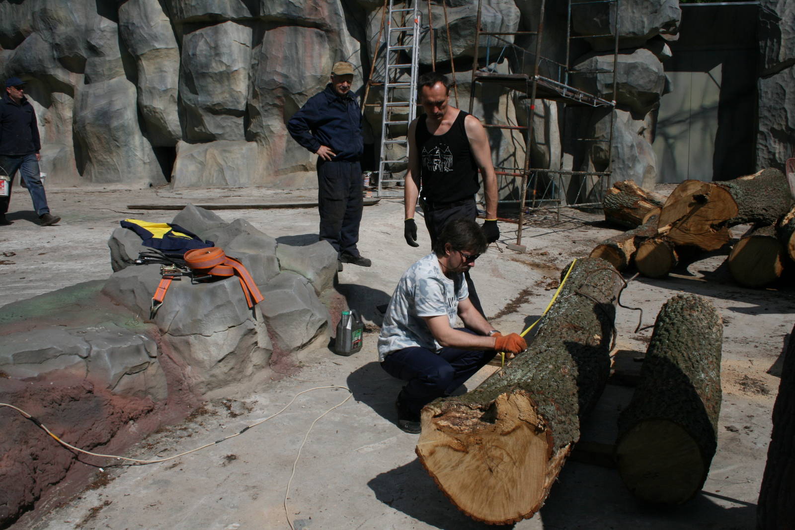 New enclosure for the bears, Summer 2011 (4)