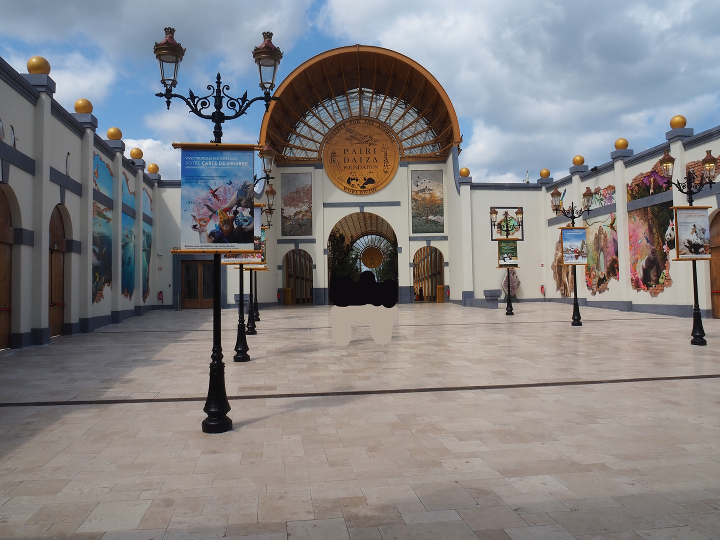 New entrance - Area between gallery and ticket checkpoints, 2023-05-16