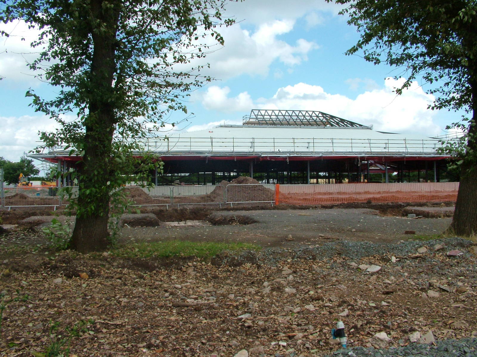 New entrance building construction at Twycross 04/07/09