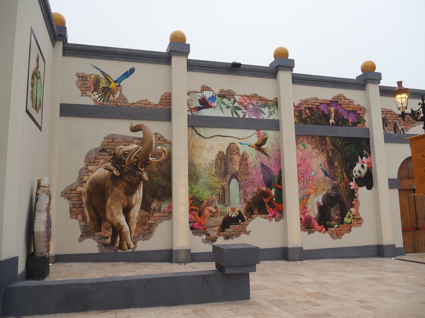 New entrance - Murals, 2023-05-15