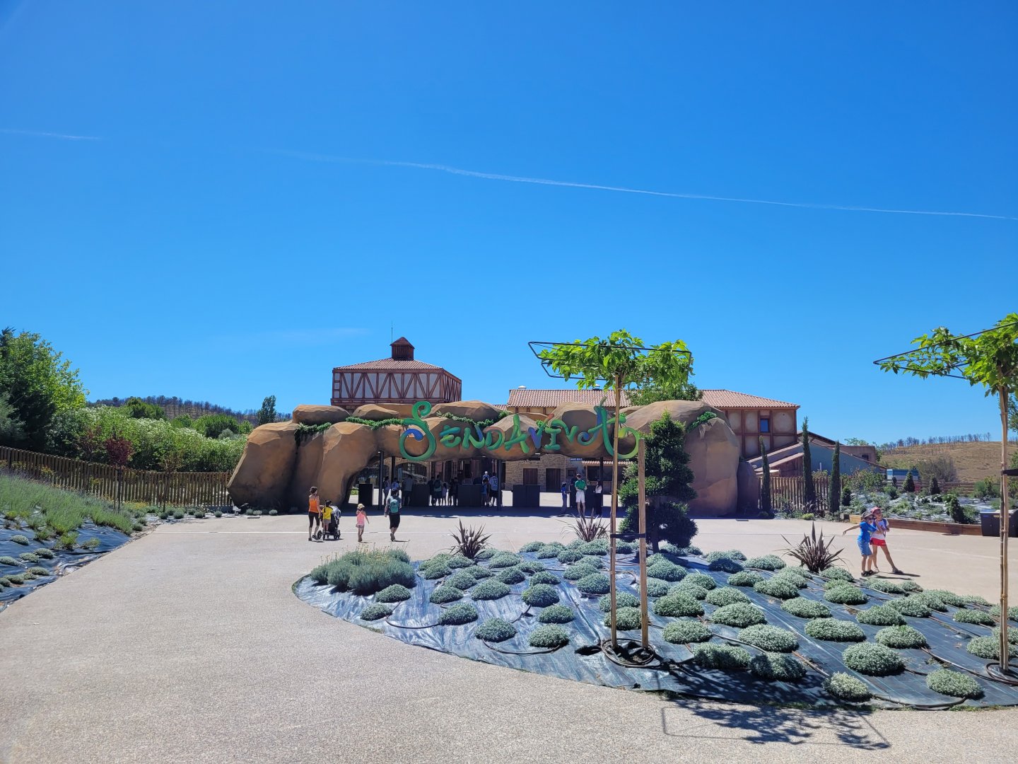 New entrance view -Sendaviva (2024)