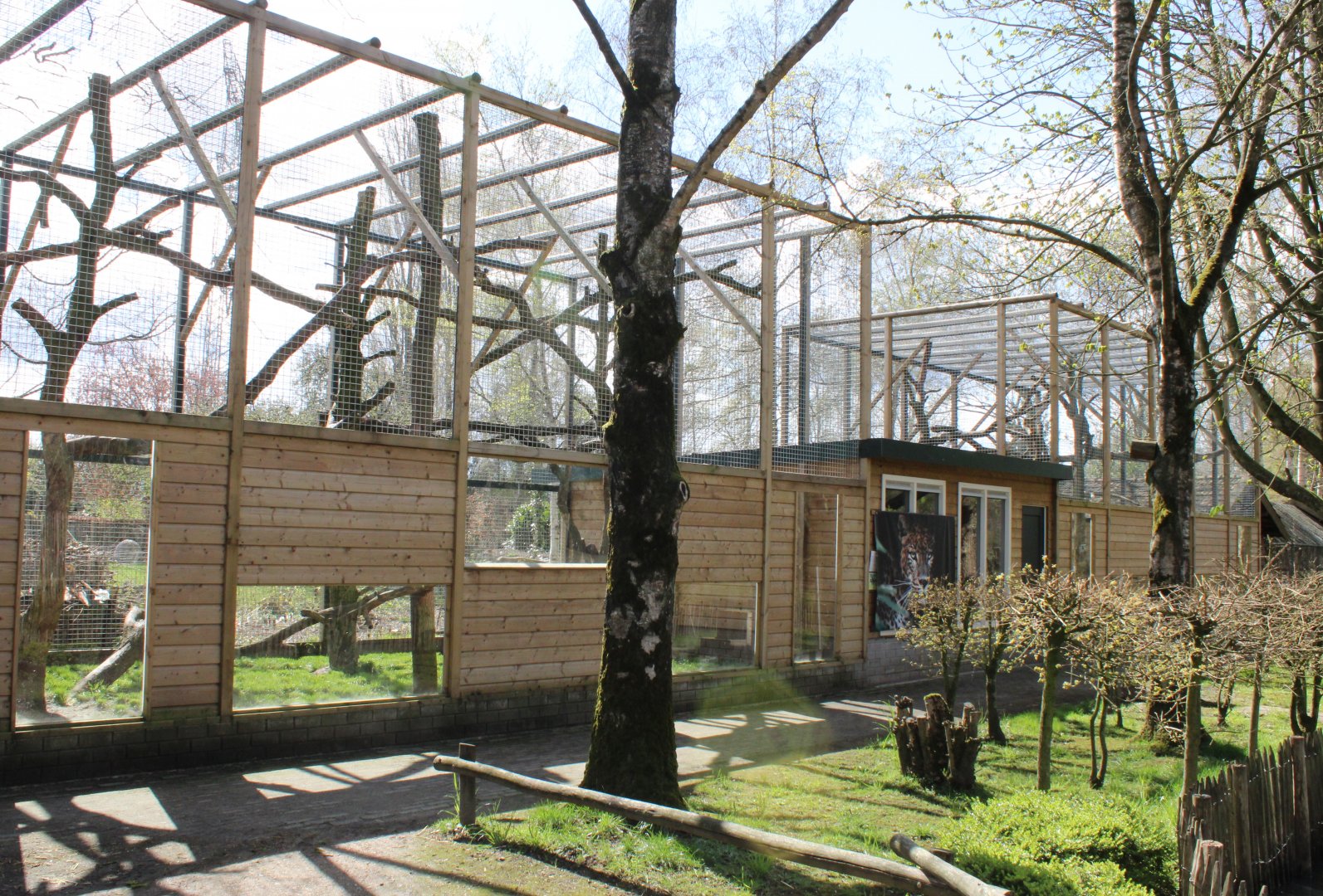 New Fossa-enclosures