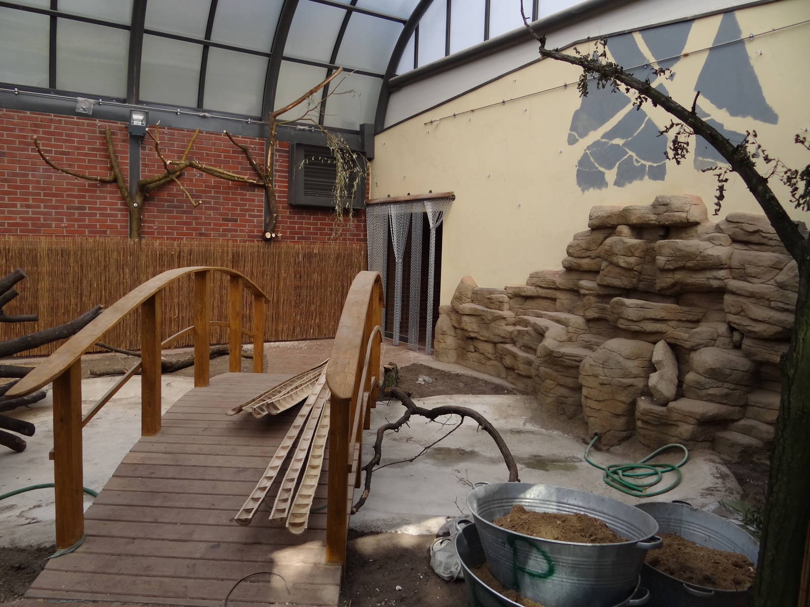 New Free-flight aviary/Crocodile house