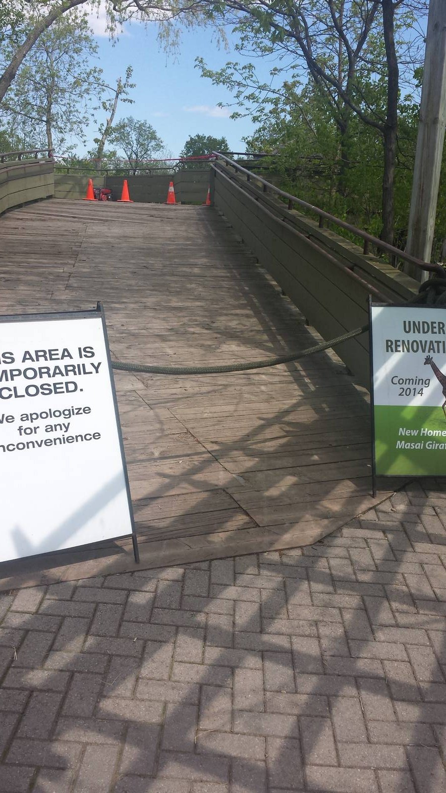 New Giraffe exhibit viewing/feeding area
