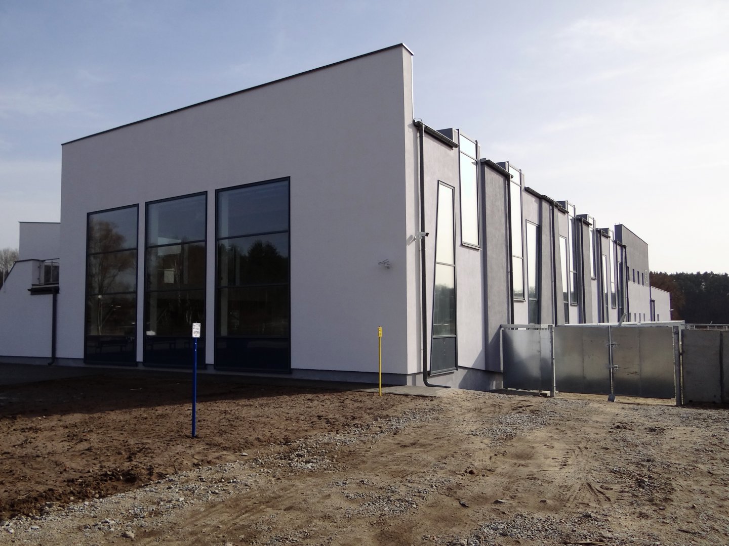 New giraffe/rhino house