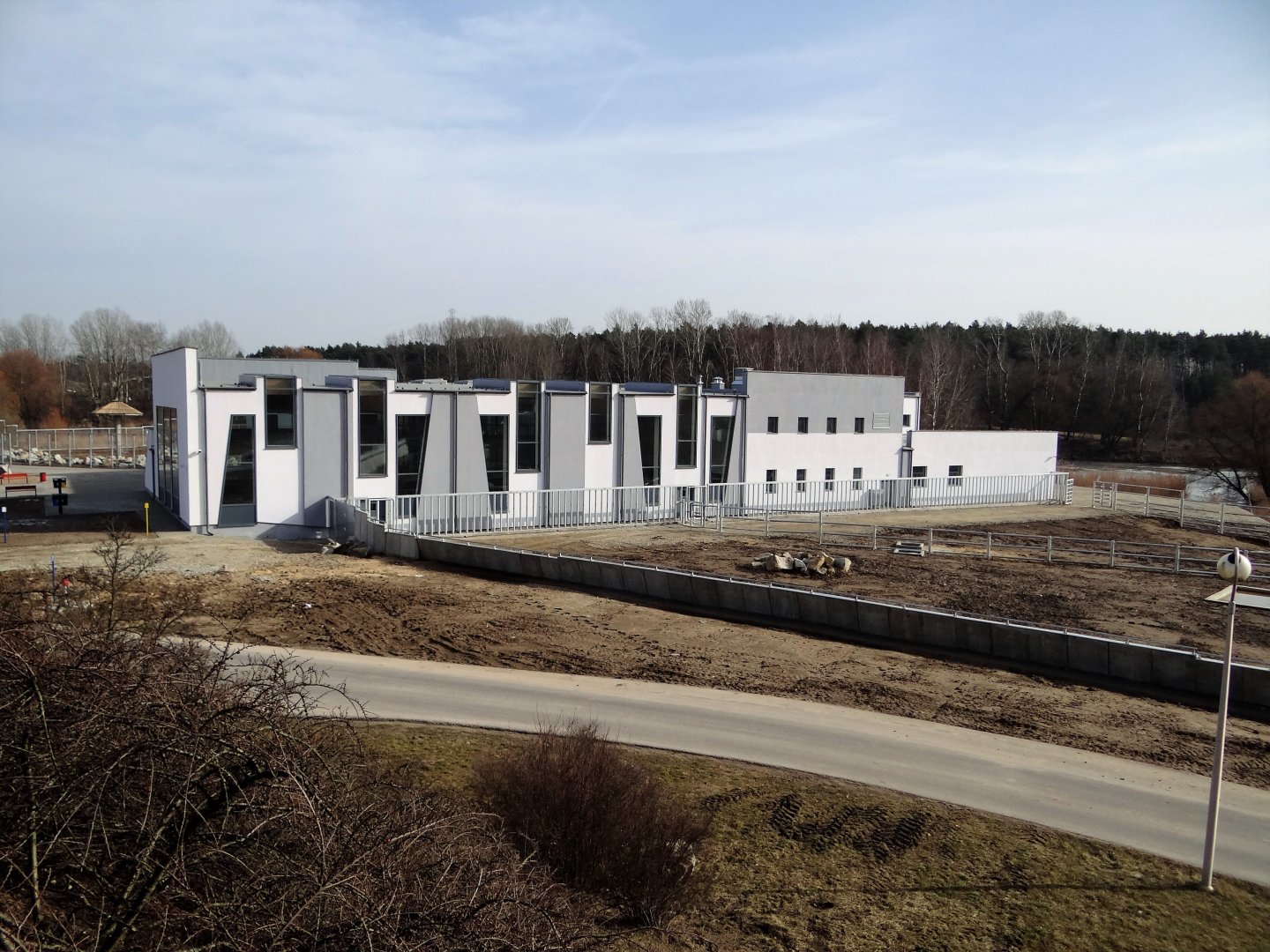 New giraffe/rhino house