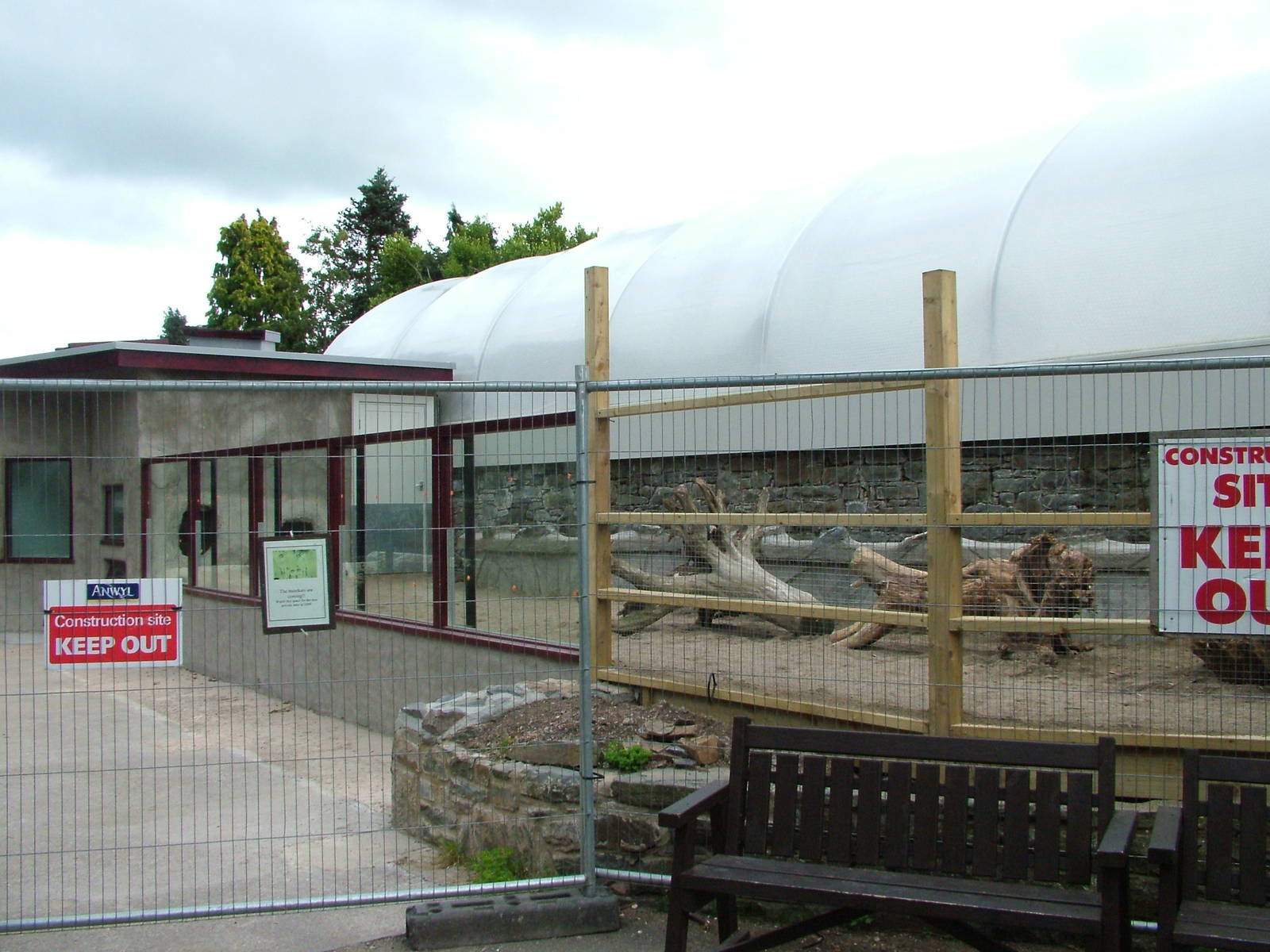 New Meerkat/Porucpine enclosure construction at the Welsh Mountain Zoo 27/0