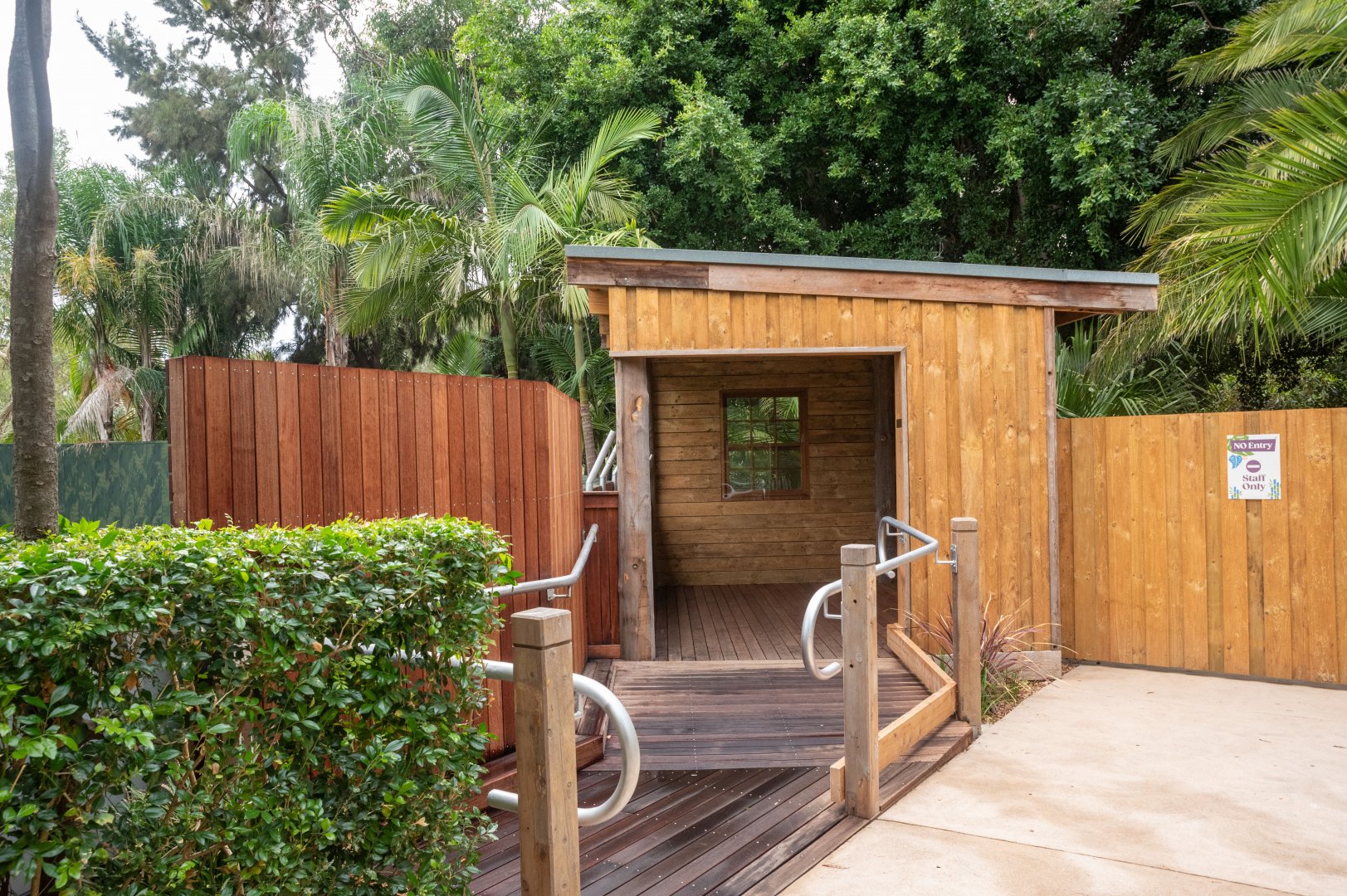 New Orangutan Viewing Shelter