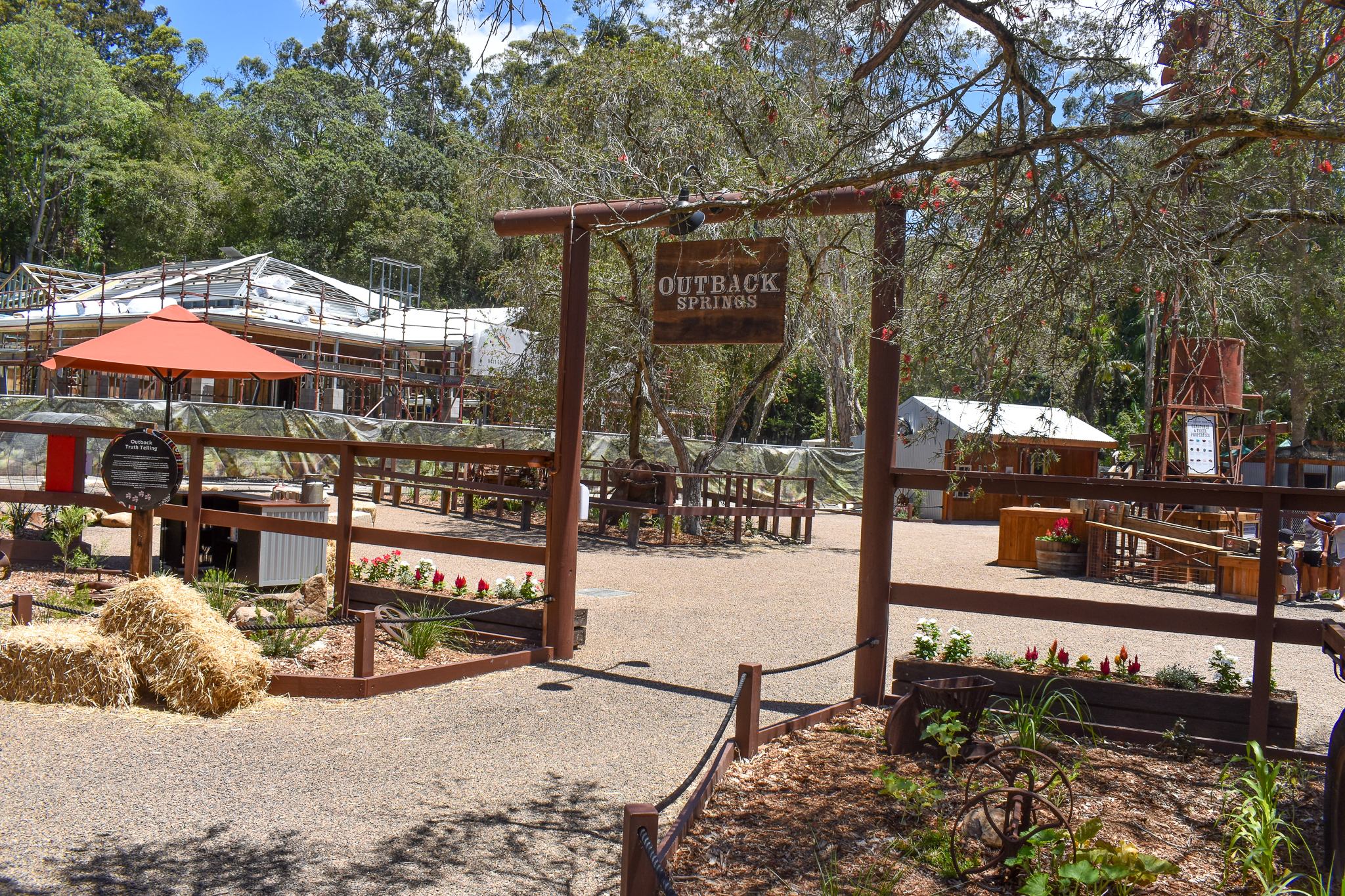 New - Outback Springs - Entrance