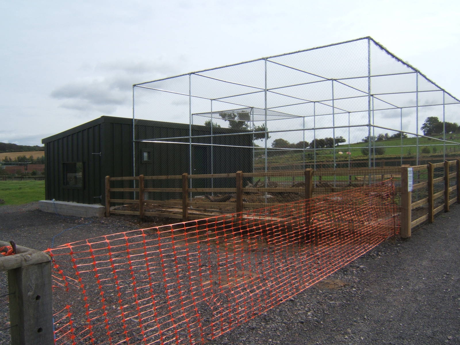 New Parrot Aviary construction work