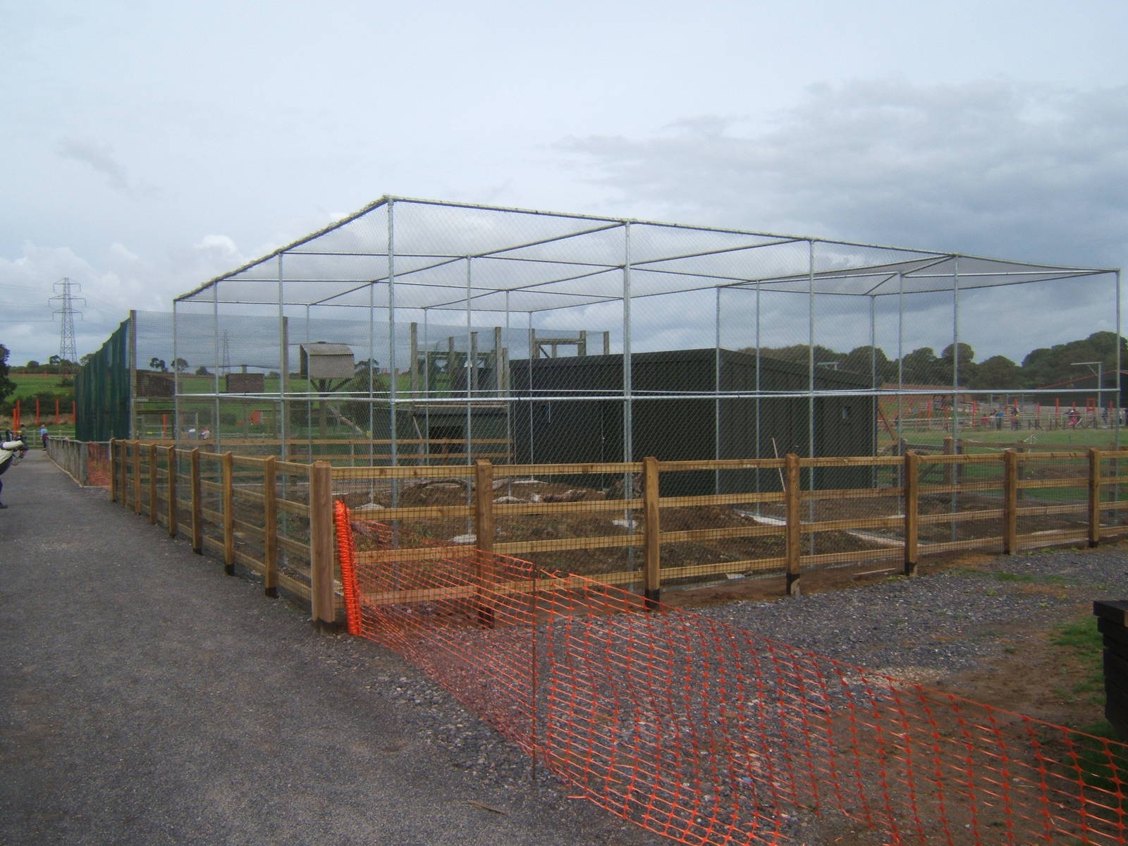 New Parrot Aviary construction work